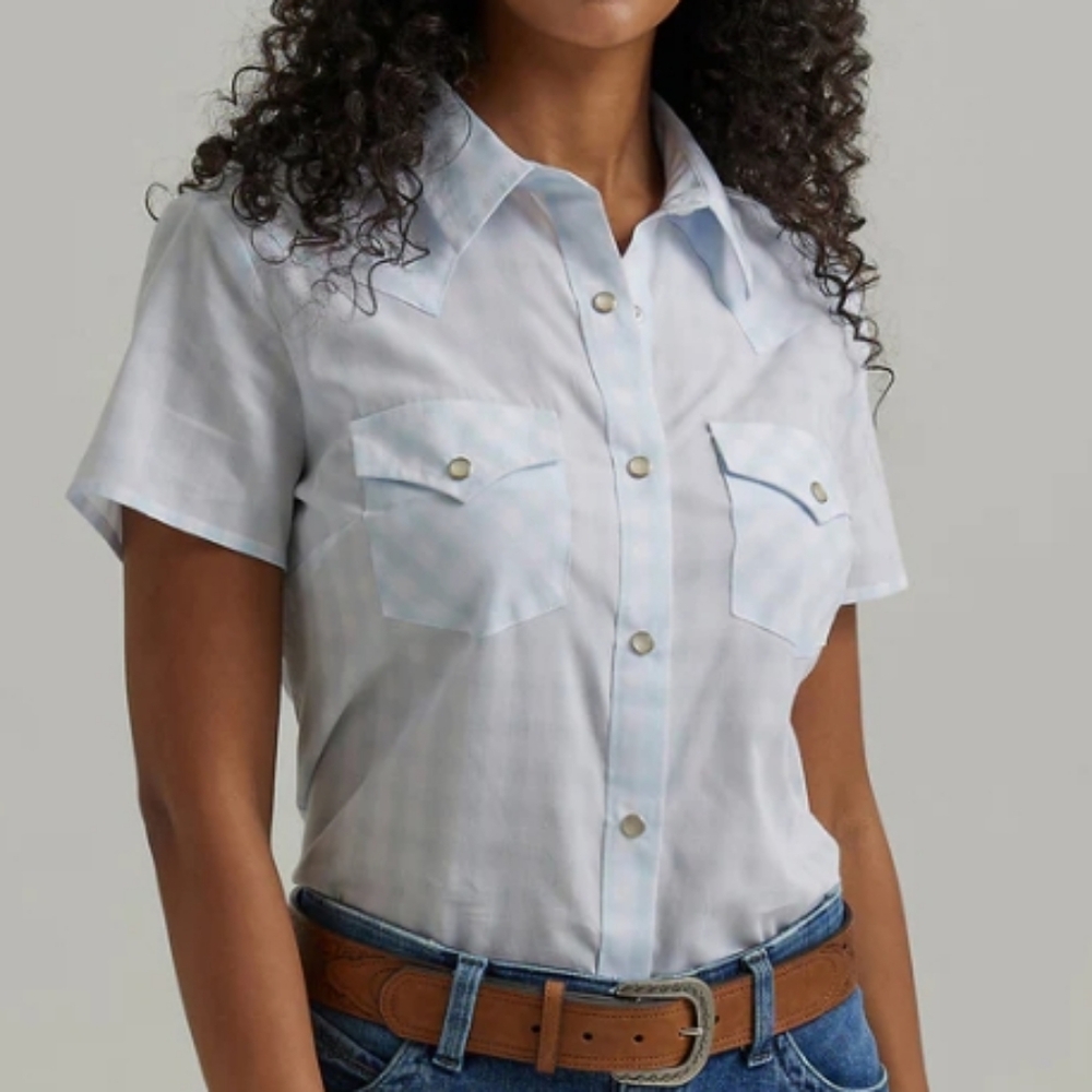 Wrangler Women's Blue And White Checkered Short Sleeve Shirt